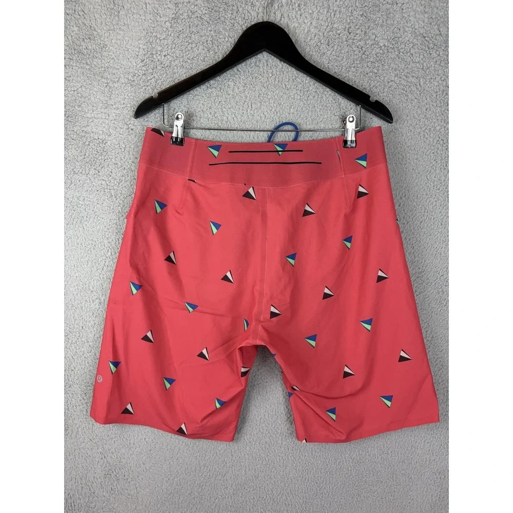 Lululemon Board Shorts Mens 34 Pink Geometric Swim Trunks Zip Pocket Quick Dry